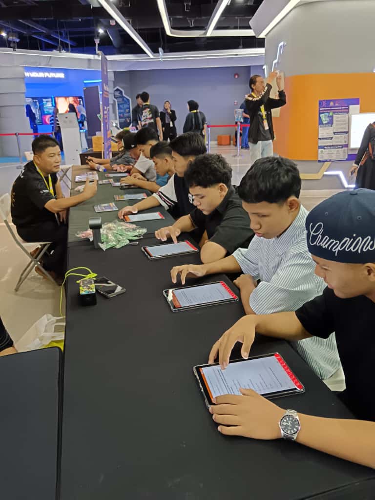 whatsapp-image-2025-11-08-at-9-33-50-am