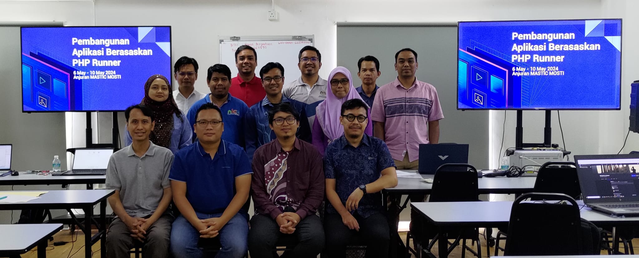 01 Phprunner Mohd Al Hafiz Bin Ahmad (mosti)