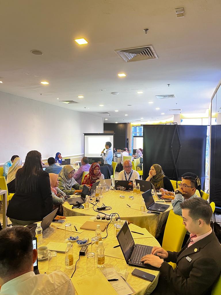 Sesi Perbincangan Kumpulan (1)