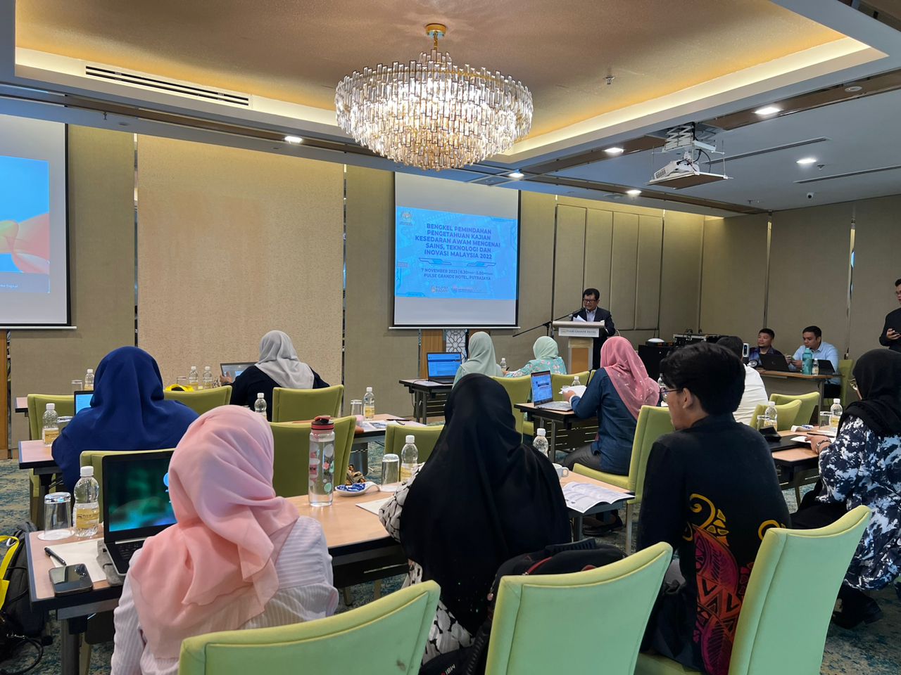 Ca720869 4789 4092 B2d5 A9c26379d473