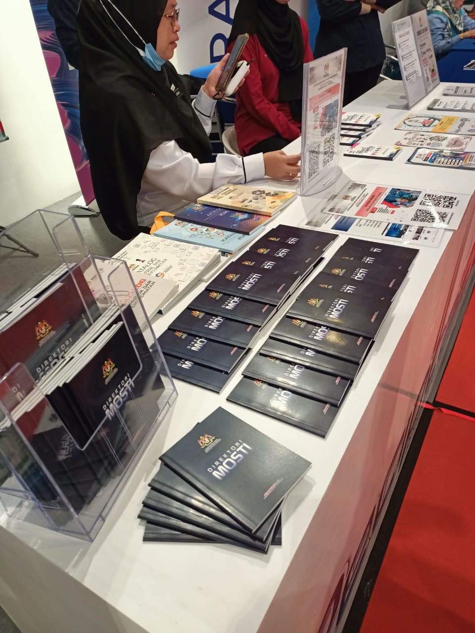 4ab694f0 49f6 495e B2aa 9268c3d8a801