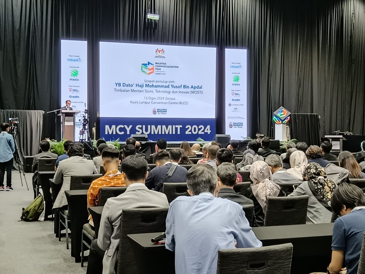 7fbf09fc 5947 488b A2db 9f4ab8d6a2fc