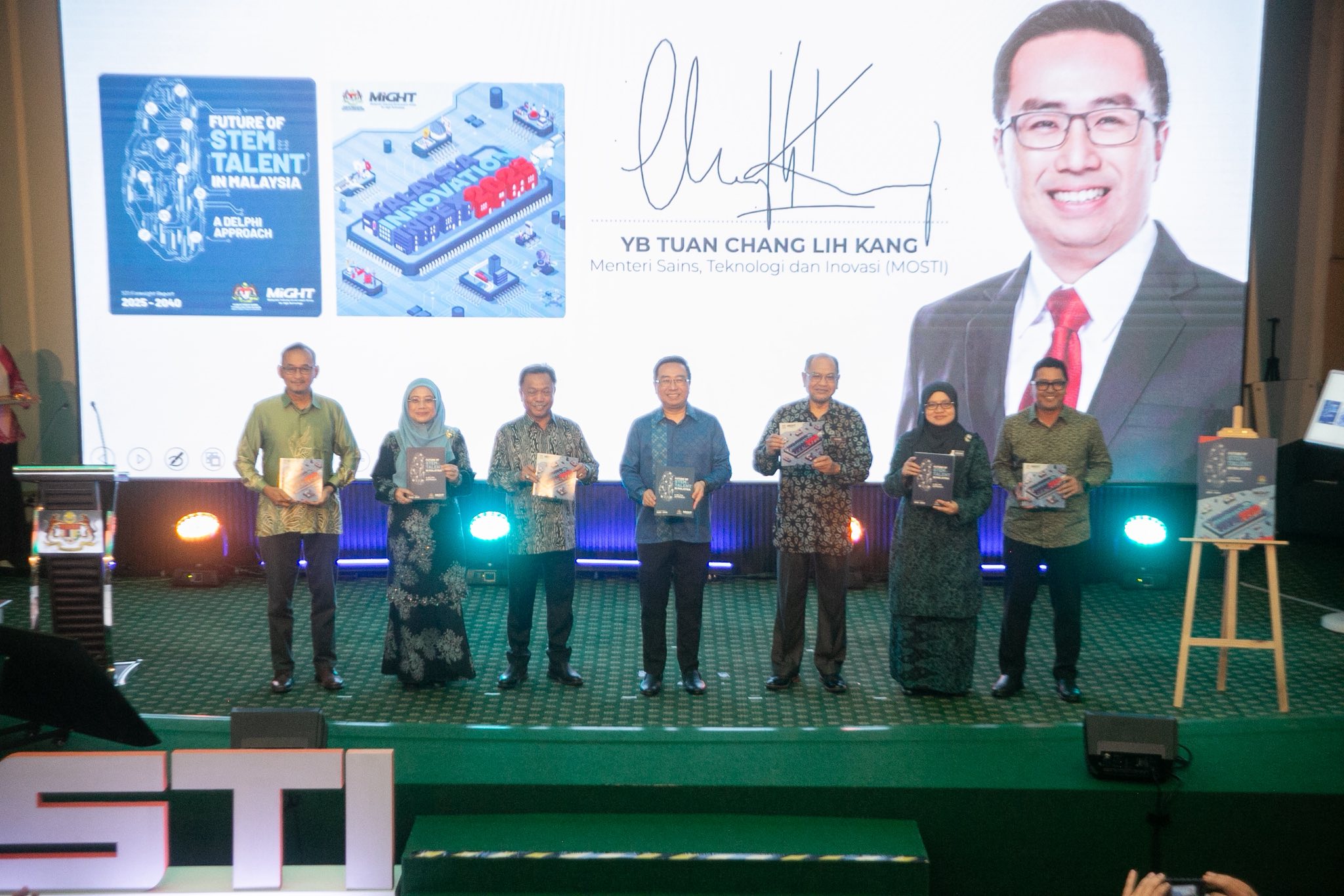 2-pelancaran-mii-n-foresight-report-mranti-15012026